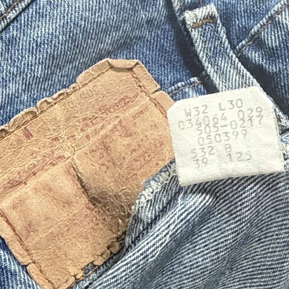 Vintage Levis 501 Jeans Men's 32x30 Blue Made In USA 80s Distressed 1989